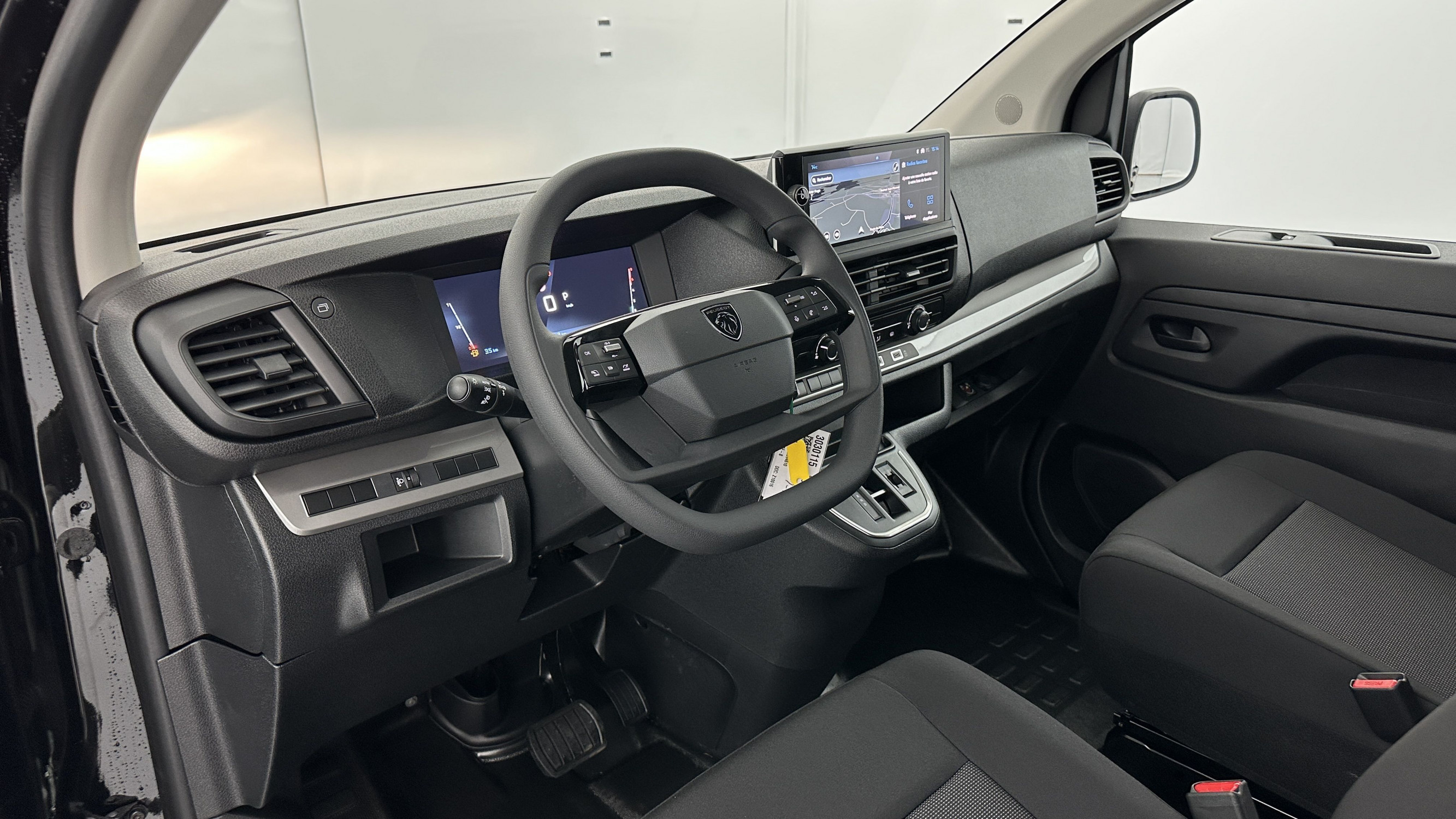 Vente en ligne Peugeot Expert EXPERT CA M 2.0 BlueHDi 180ch EAT8 au prix de 35 340 €