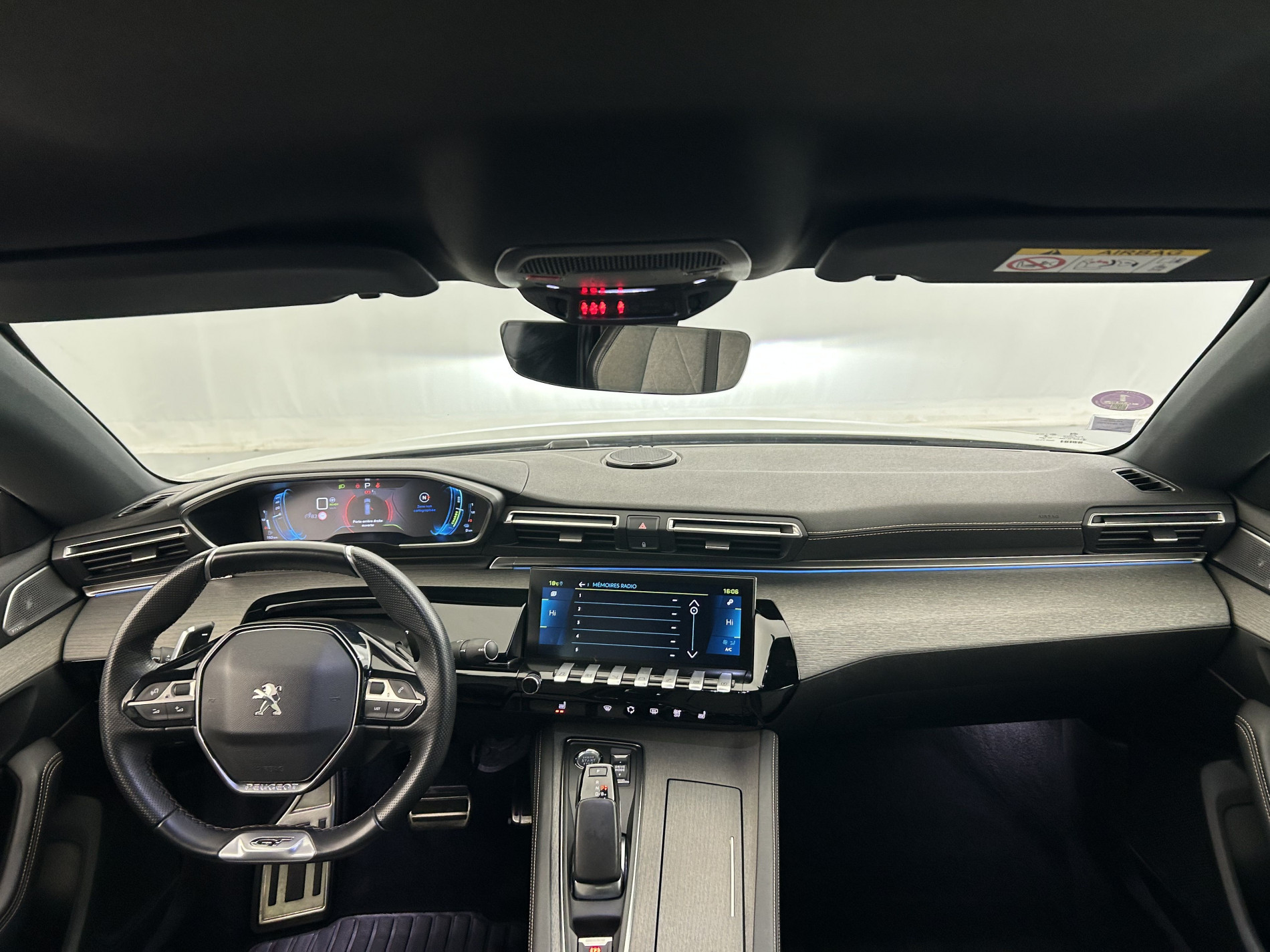 Vente en ligne Peugeot 508 HYBRID 225ch GT e-EAT8 Suréquipé au prix de 17 990 €