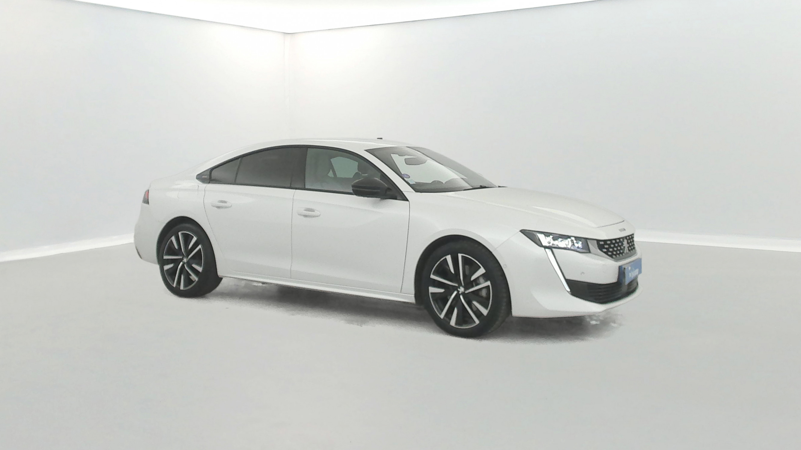 Vente en ligne Peugeot 508 HYBRID 225ch GT e-EAT8 Suréquipé au prix de 17 990 €