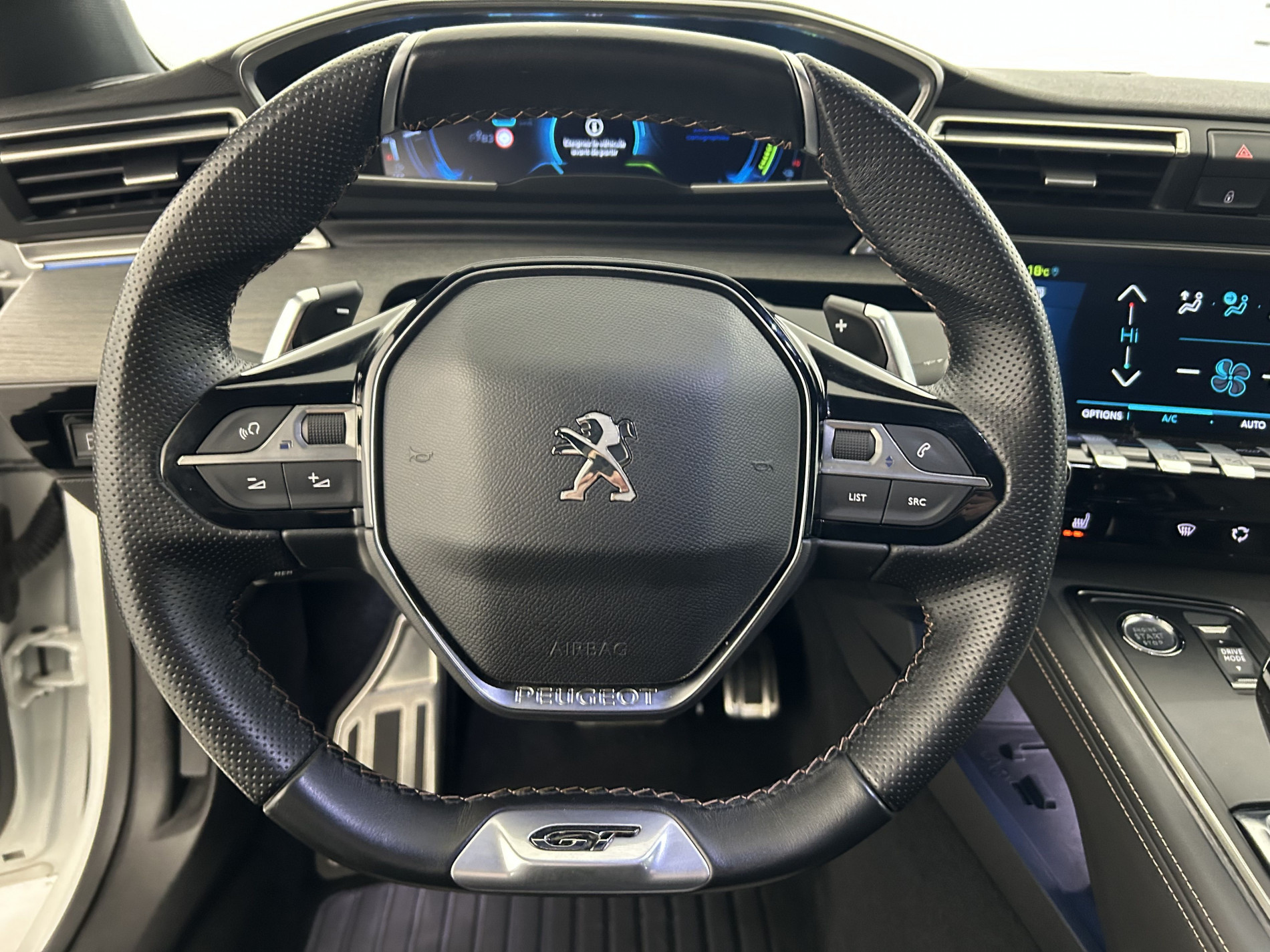 Vente en ligne Peugeot 508 HYBRID 225ch GT e-EAT8 Suréquipé au prix de 17 990 €