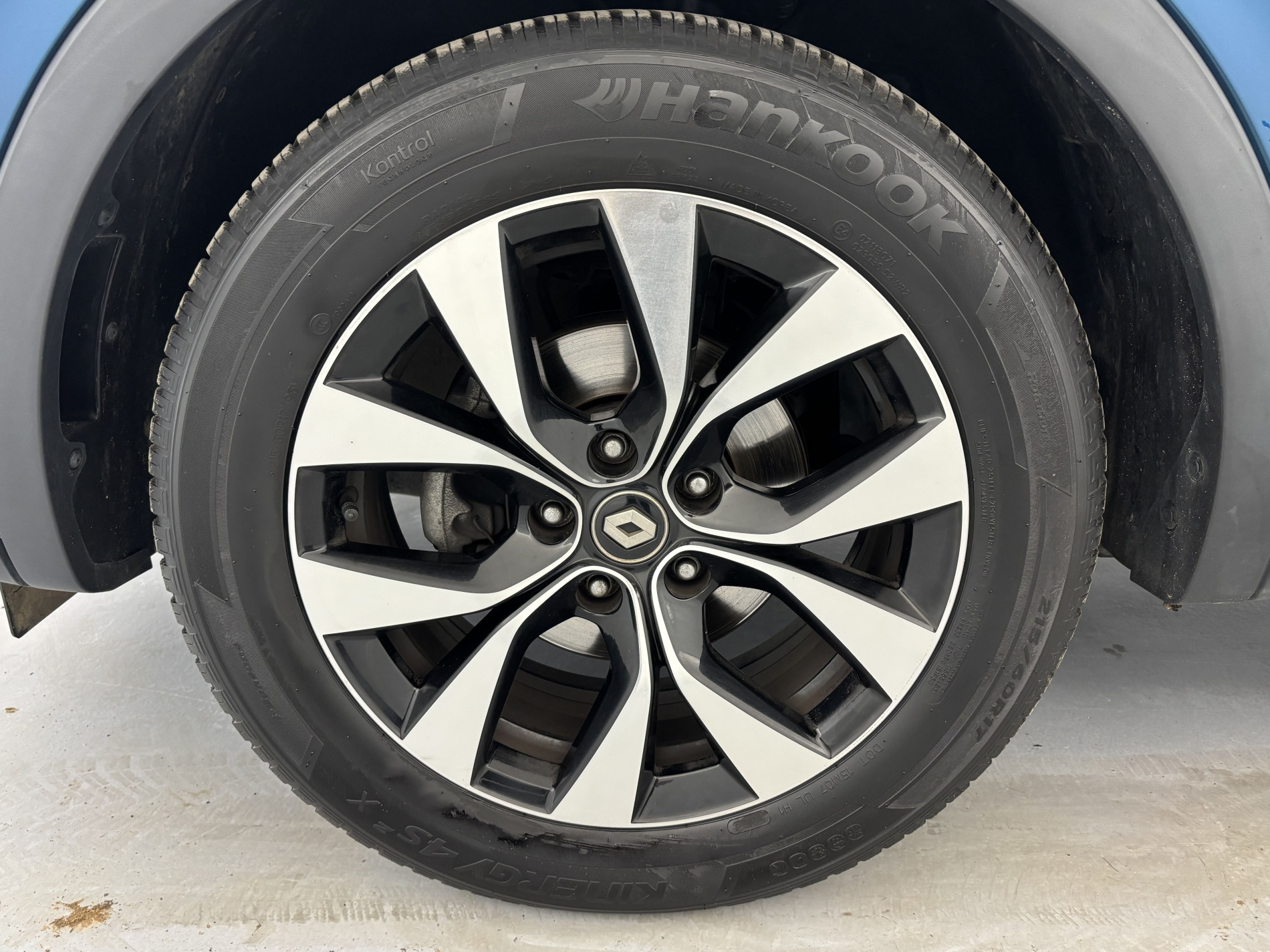 Vente en ligne Renault Arkana 1.3 TCe mild hybrid 140ch Evolution EDC au prix de 17 990 €