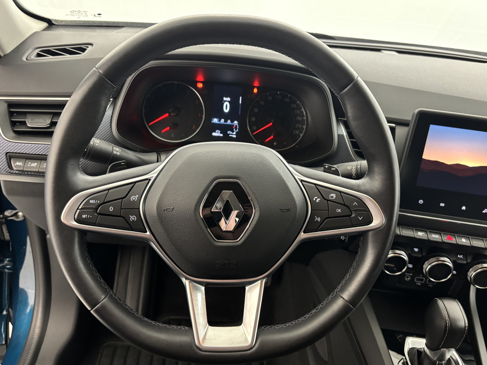 Vente en ligne Renault Arkana 1.3 TCe mild hybrid 140ch Evolution EDC au prix de 17 990 €