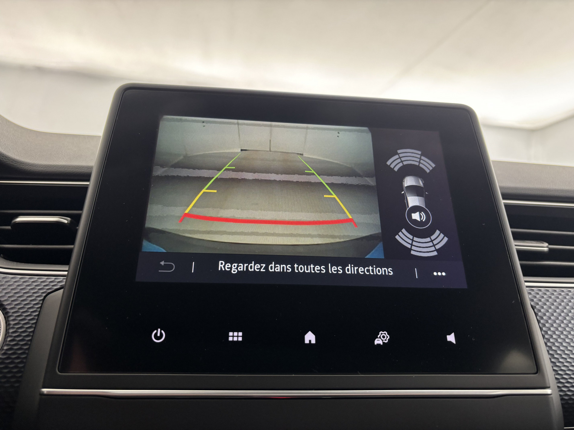 Vente en ligne Renault Arkana 1.3 TCe mild hybrid 140ch Evolution EDC au prix de 17 990 €