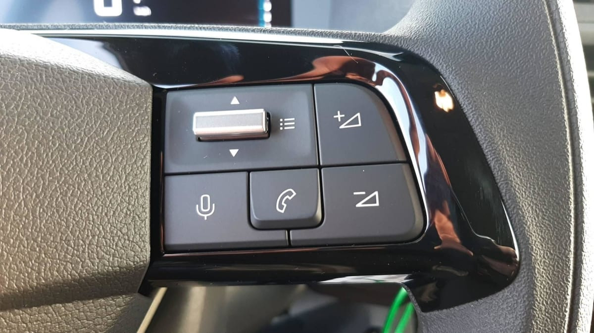 Vente en ligne Citroën Jumpy Fourgon XL BLUEHDI 180 S S EAT8 au prix de 34 130 €