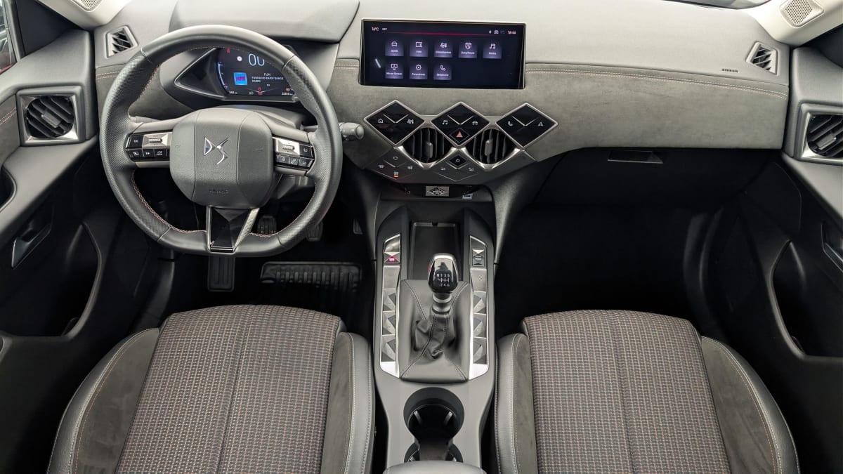 Vente en ligne Ds Ds3 Crossback PureTech 100 BVM6 Performance Line au prix de 18 210 €