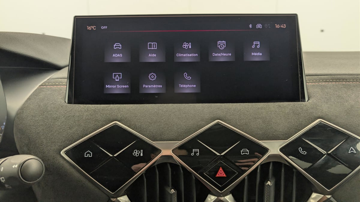 Vente en ligne Ds Ds3 Crossback PureTech 100 BVM6 Performance Line au prix de 18 210 €