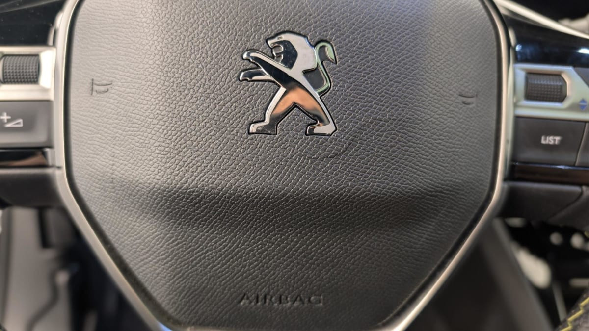 Vente en ligne Peugeot 2008 136 ch GT au prix de 19 860 €