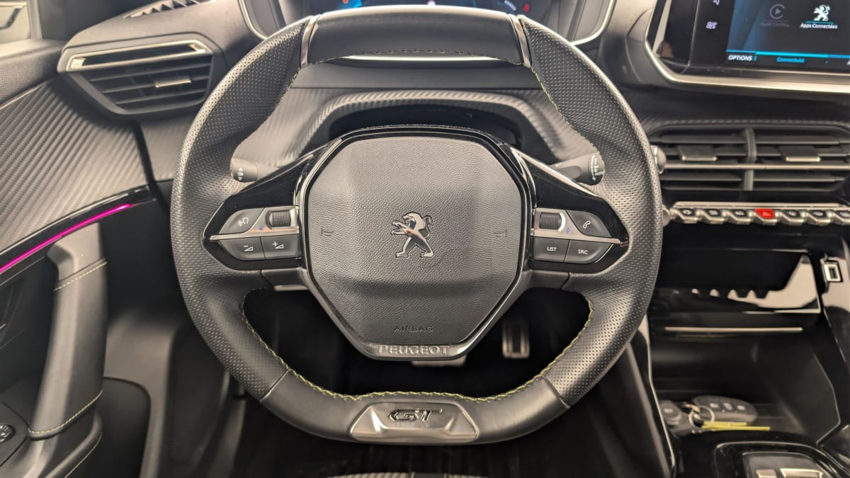 Vente en ligne Peugeot 2008 136 ch GT au prix de 19 860 €