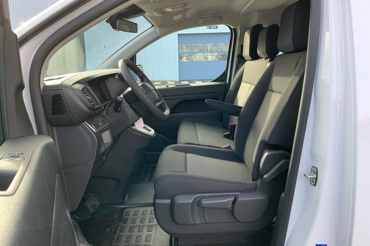 Vente en ligne Citroën Jumpy Fourgon XL BLUEHDI 180 S S EAT8 au prix de 32 890 €