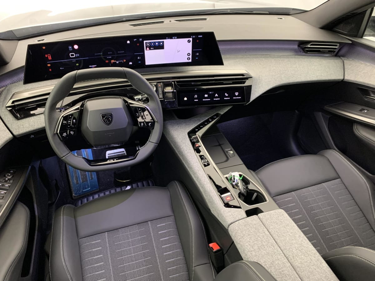 Vente en ligne Peugeot 5008 Hybrid 145 e-DCS6 GT au prix de 35 520 €