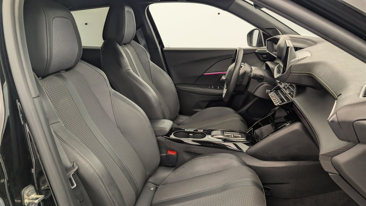 Vente en ligne Peugeot 2008 136 ch GT au prix de 19 860 €