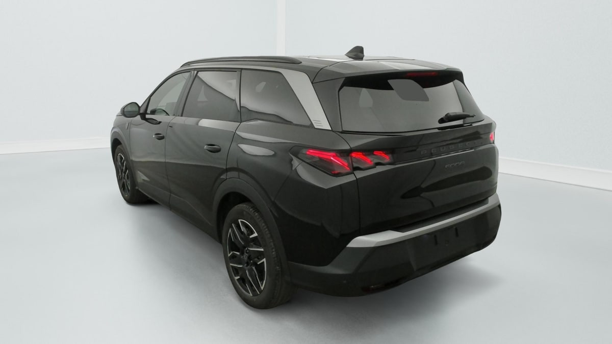 Vente en ligne Peugeot 5008 Hybrid 145 e-DCS6 GT au prix de 35 520 €