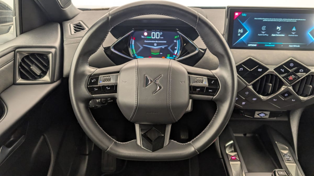 Vente en ligne Ds Ds3 Crossback DS3 CROSSBACK E-TENSE GRAND CHIC au prix de 16 770 €