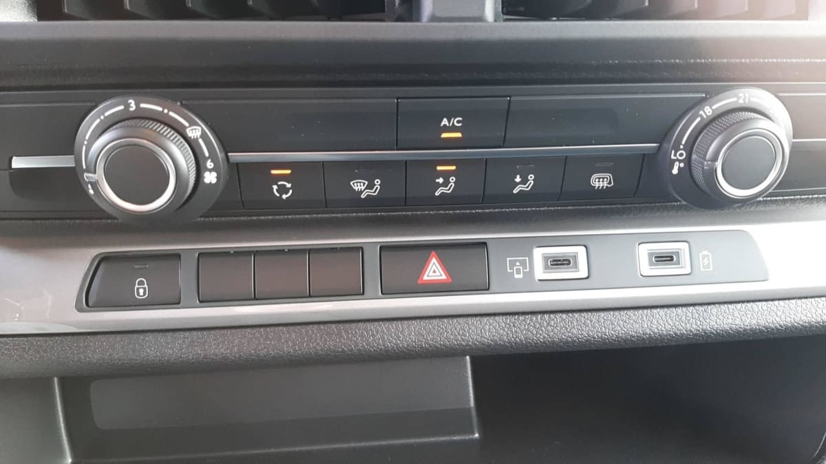 Vente en ligne Citroën Jumpy Fourgon XL BHDI 145 BVM6 au prix de 30 670 €