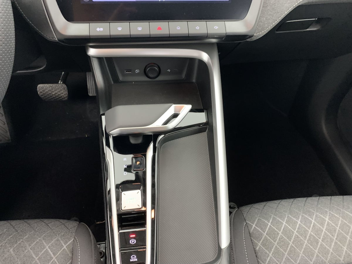 Vente en ligne Mg ZS 1.5 L Hybrid+ 197 ch Standard au prix de 21 290 €