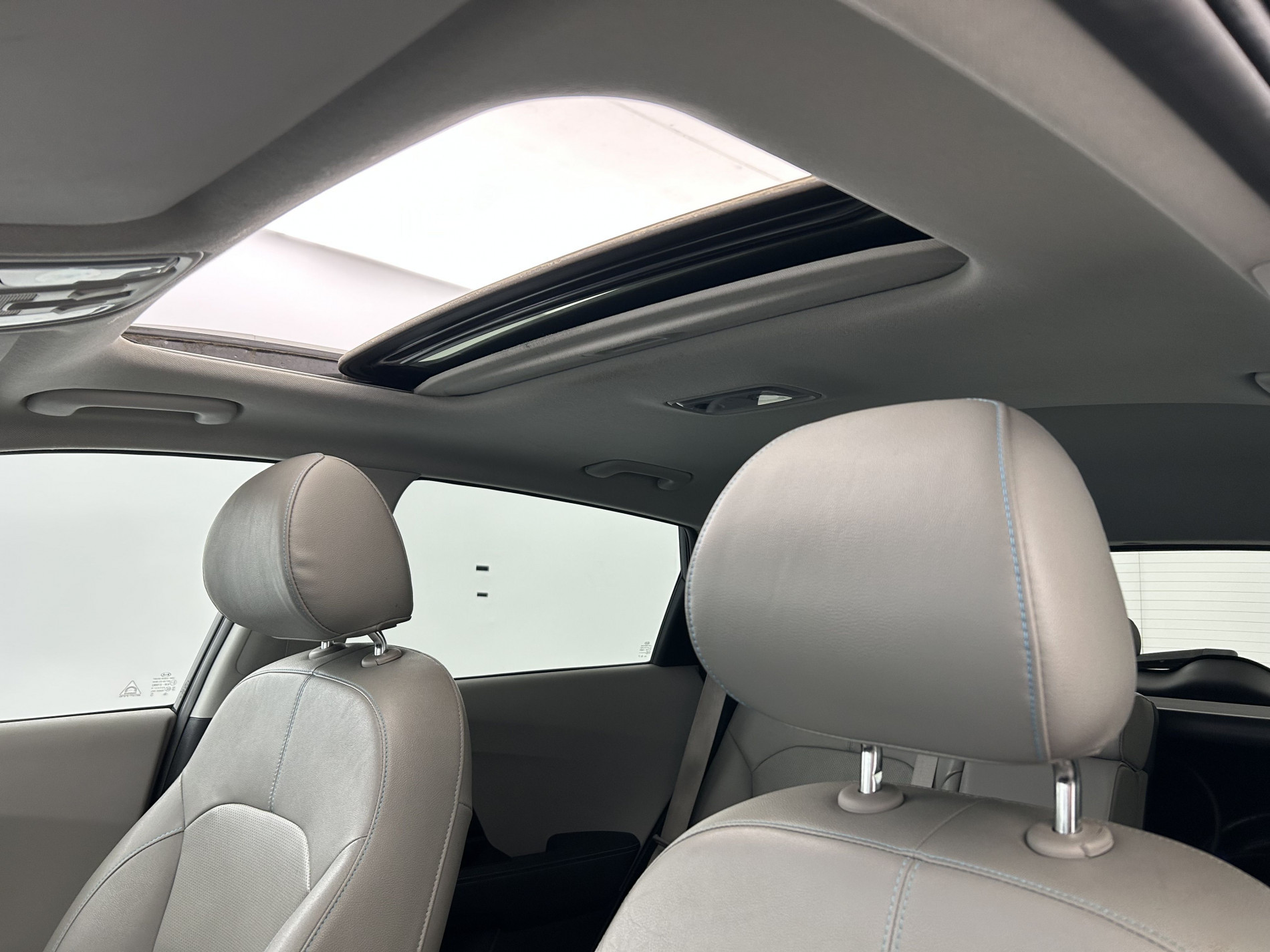 Vente en ligne Kia Niro 1.6 GDi 105ch ISG + Plug-In 60.5ch Premium DCT6 au prix de 15 890 €