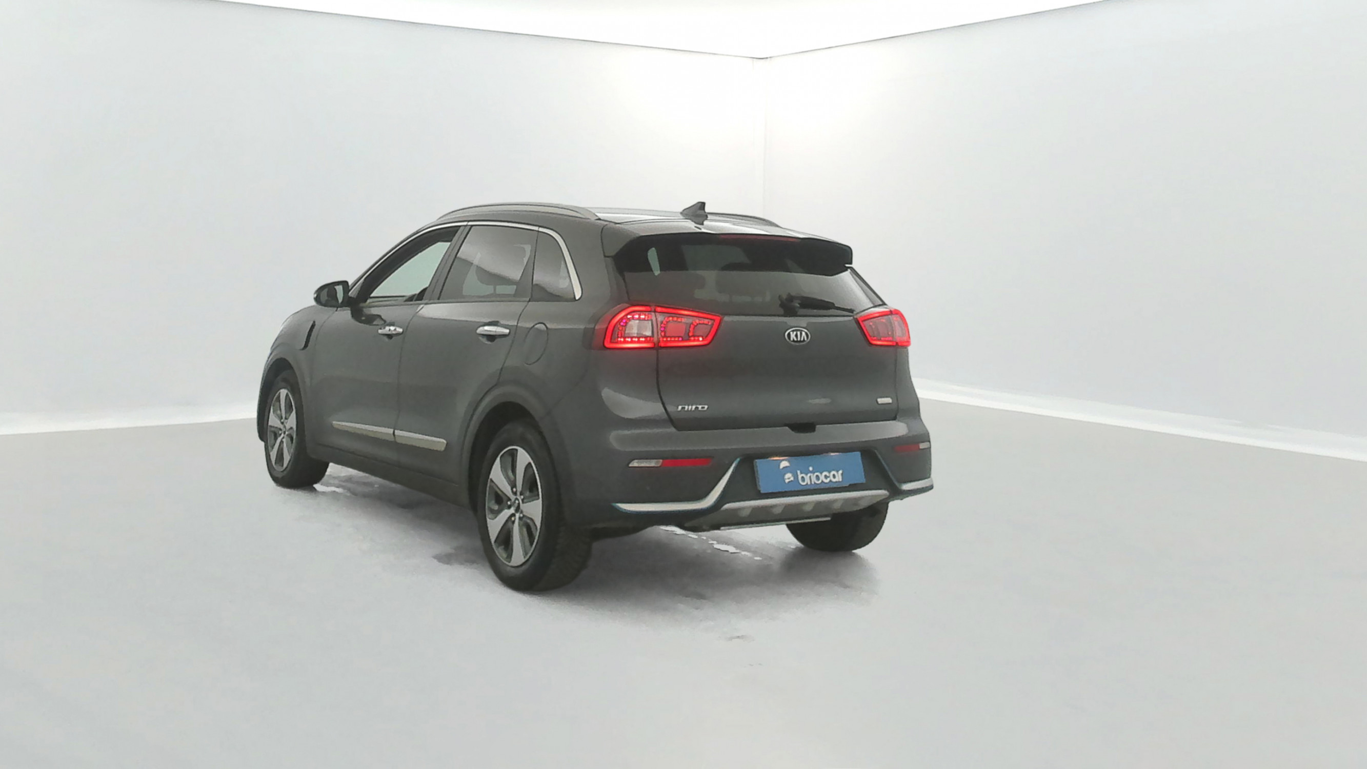 Vente en ligne Kia Niro 1.6 GDi 105ch ISG + Plug-In 60.5ch Premium DCT6 au prix de 15 890 €