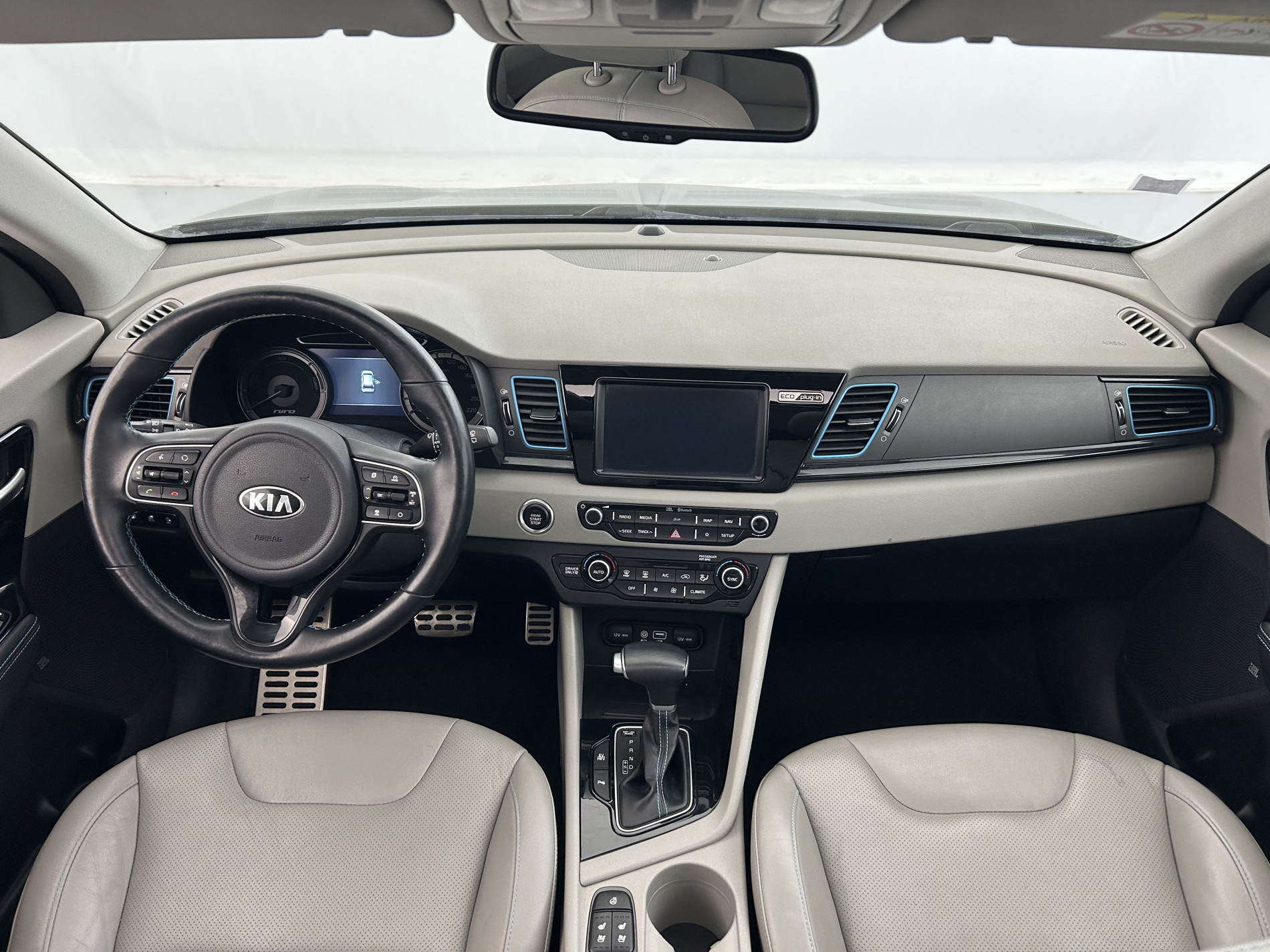 Vente en ligne Kia Niro 1.6 GDi 105ch ISG + Plug-In 60.5ch Premium DCT6 au prix de 15 890 €