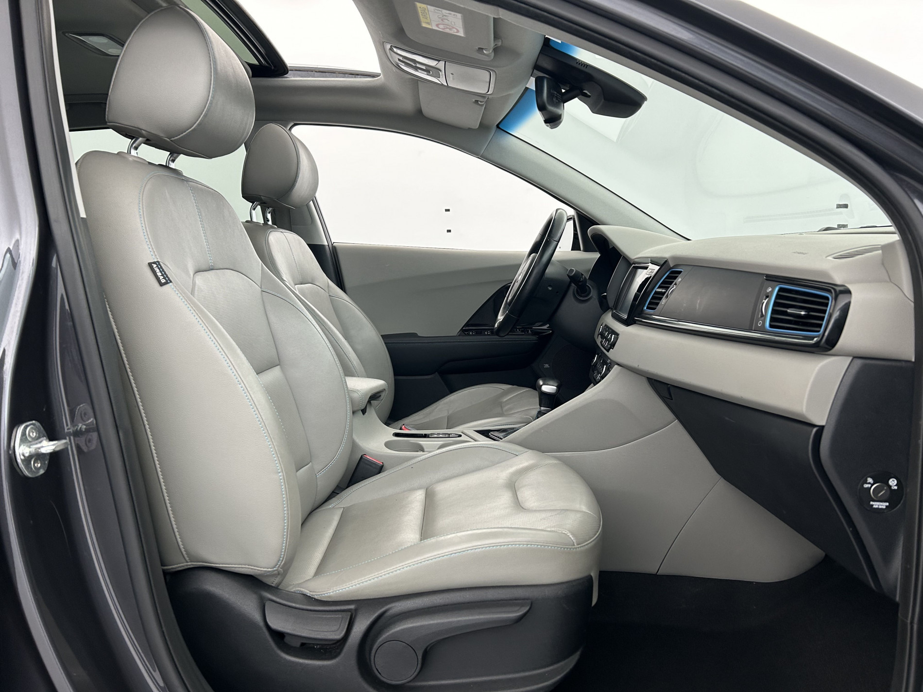 Vente en ligne Kia Niro 1.6 GDi 105ch ISG + Plug-In 60.5ch Premium DCT6 au prix de 15 890 €