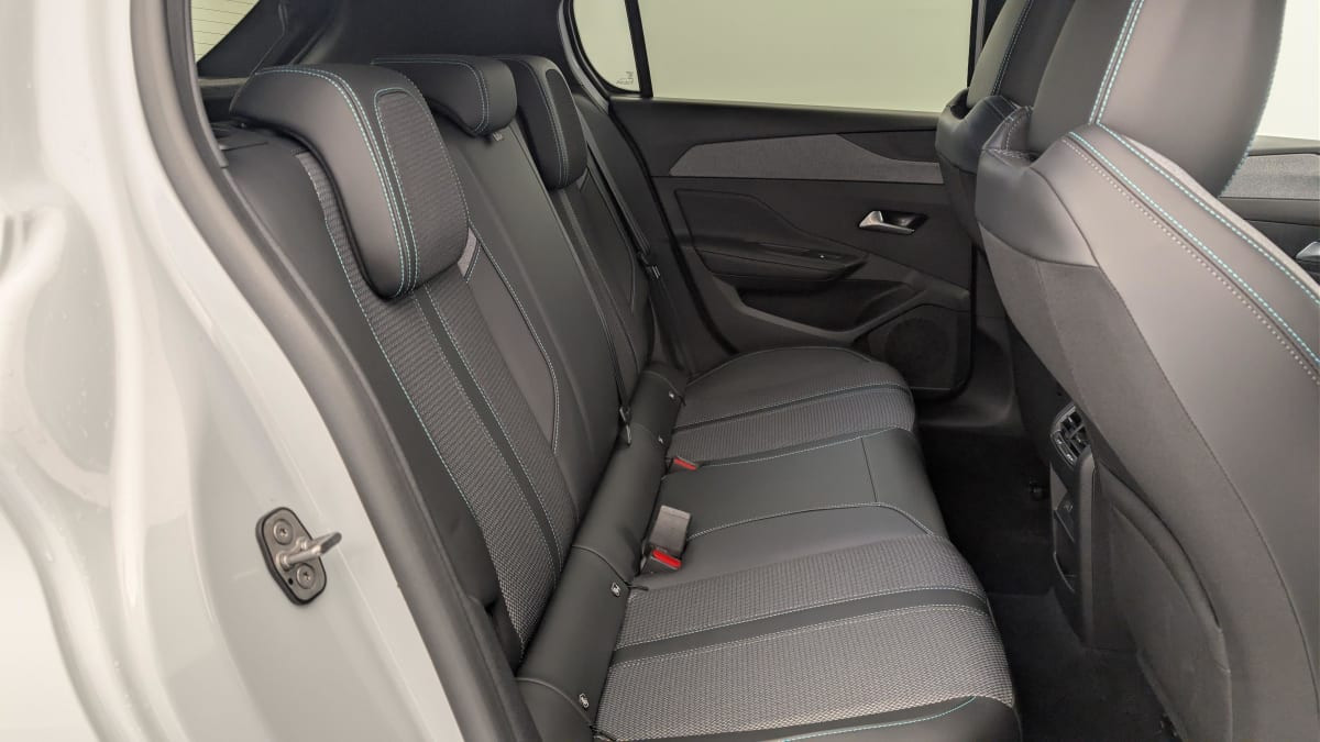 Vente en ligne Peugeot 308 Hybrid 145 e-DCS6 Allure au prix de 25 420 €