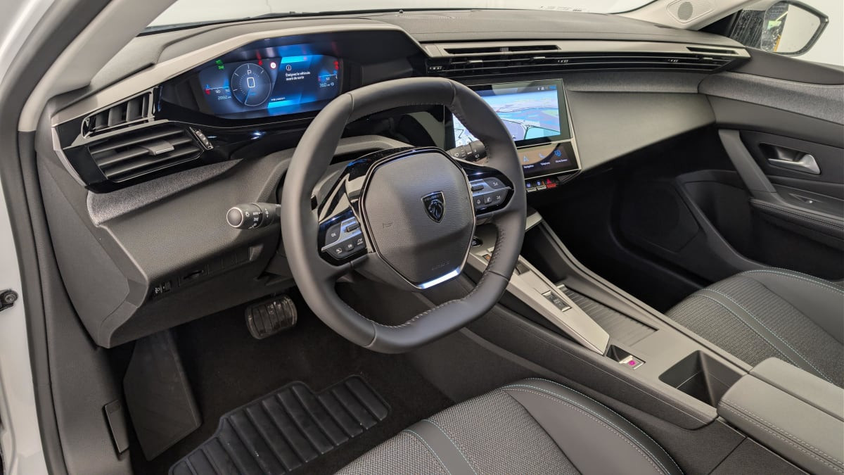 Vente en ligne Peugeot 308 Hybrid 145 e-DCS6 Allure au prix de 25 420 €