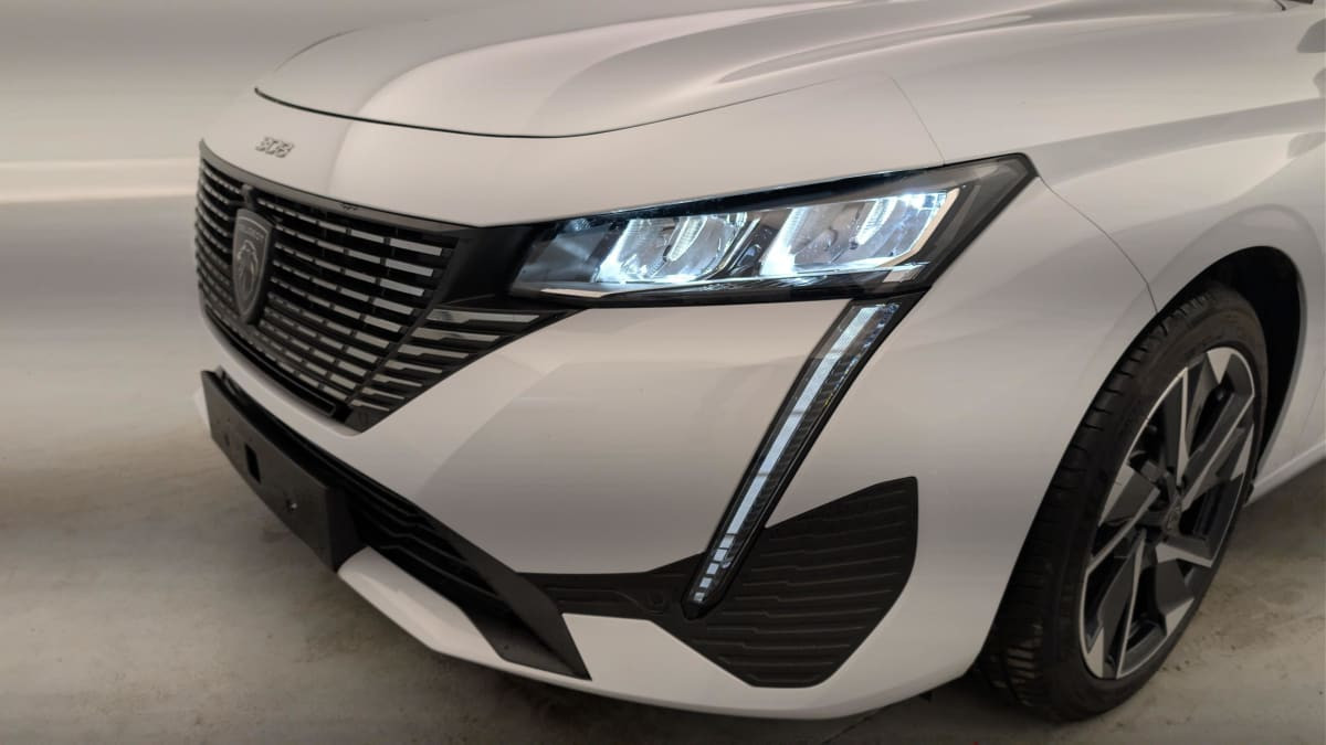 Vente en ligne Peugeot 308 Hybrid 145 e-DCS6 Allure au prix de 25 420 €