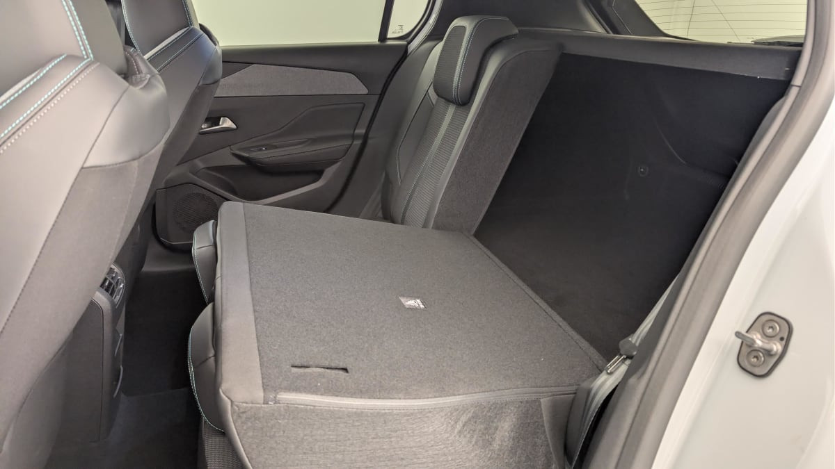 Vente en ligne Peugeot 308 Hybrid 145 e-DCS6 Allure au prix de 25 420 €