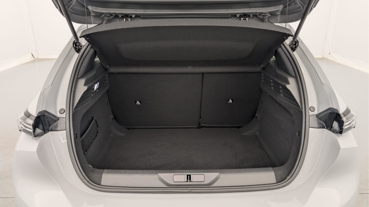 Vente en ligne Peugeot 308 Hybrid 145 e-DCS6 Allure au prix de 25 420 €