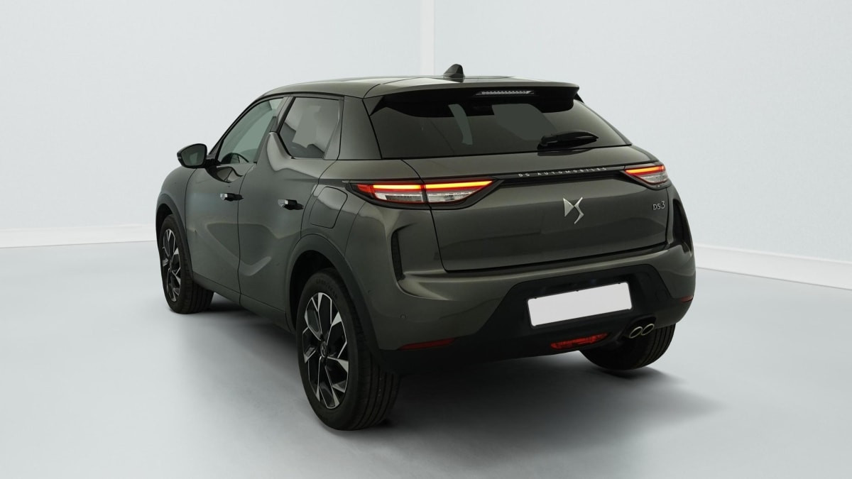 Vente en ligne Ds Ds3 Crossback PureTech 130 EAT8 Opera au prix de 23 360 €