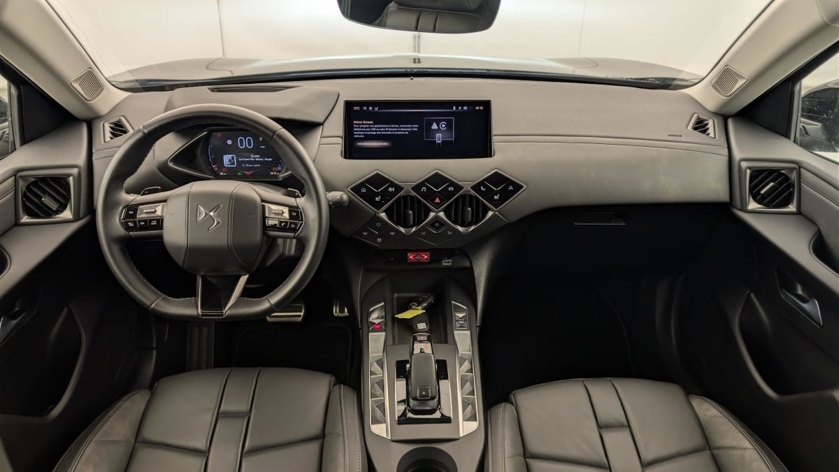 Vente en ligne Ds Ds3 Crossback PureTech 130 EAT8 Opera au prix de 23 360 €