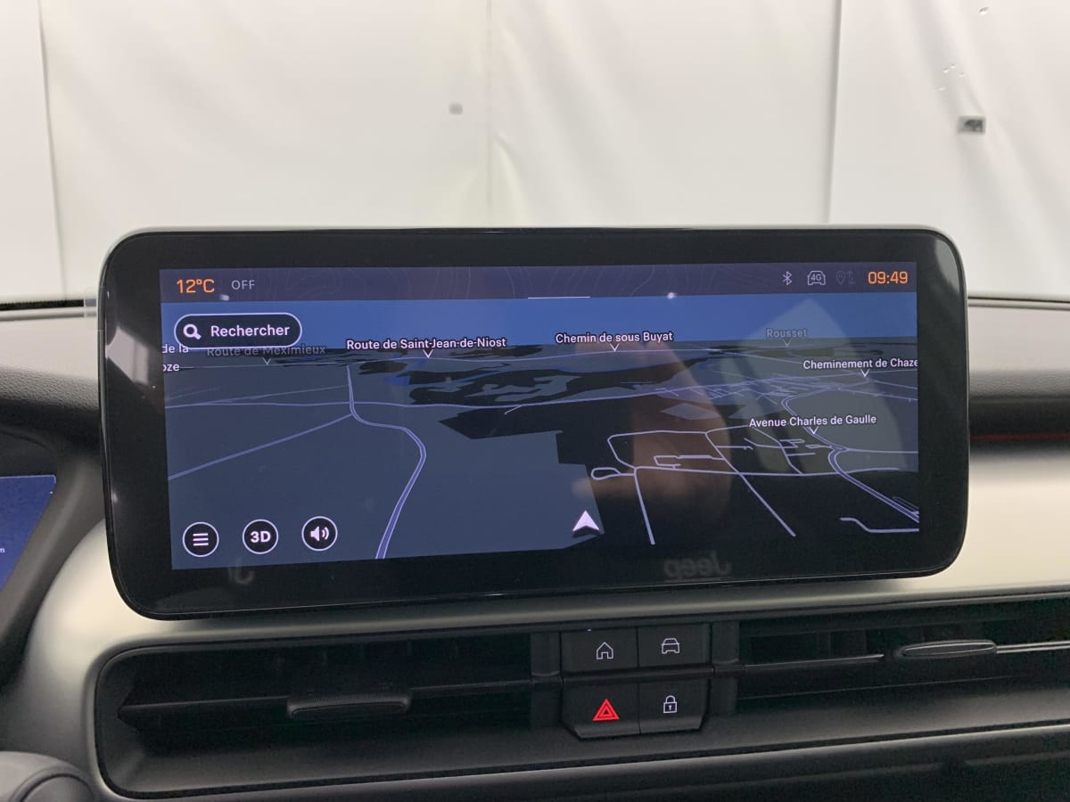 Vente en ligne Jeep Avenger 1.2 Turbo T3 110 ch e-Hybrid BVR6 Summit au prix de 28 310 €