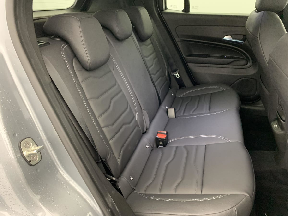 Vente en ligne Jeep Avenger 1.2 Turbo T3 110 ch e-Hybrid BVR6 Summit au prix de 28 310 €