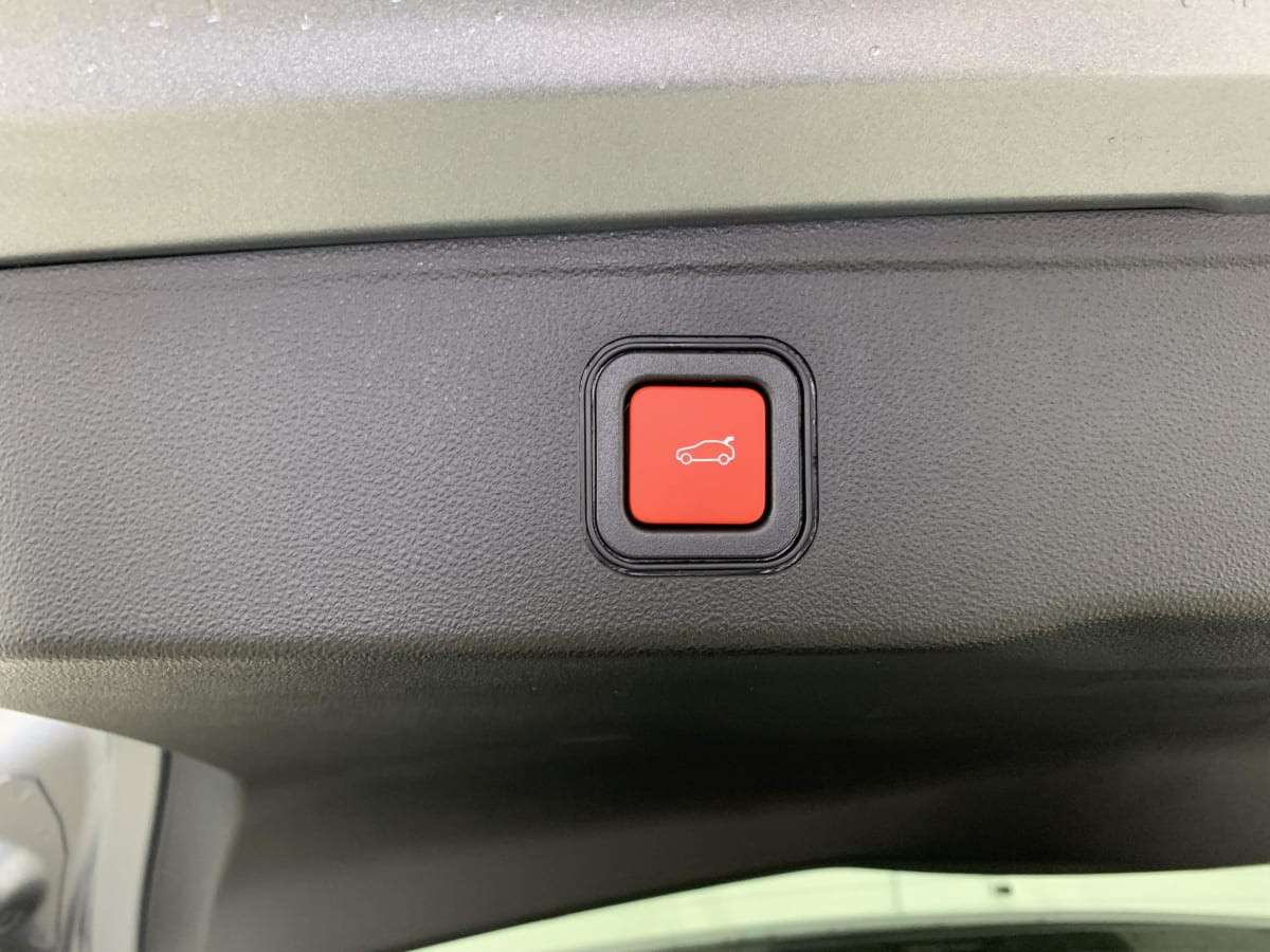 Vente en ligne Jeep Avenger 1.2 Turbo T3 110 ch e-Hybrid BVR6 Summit au prix de 28 310 €