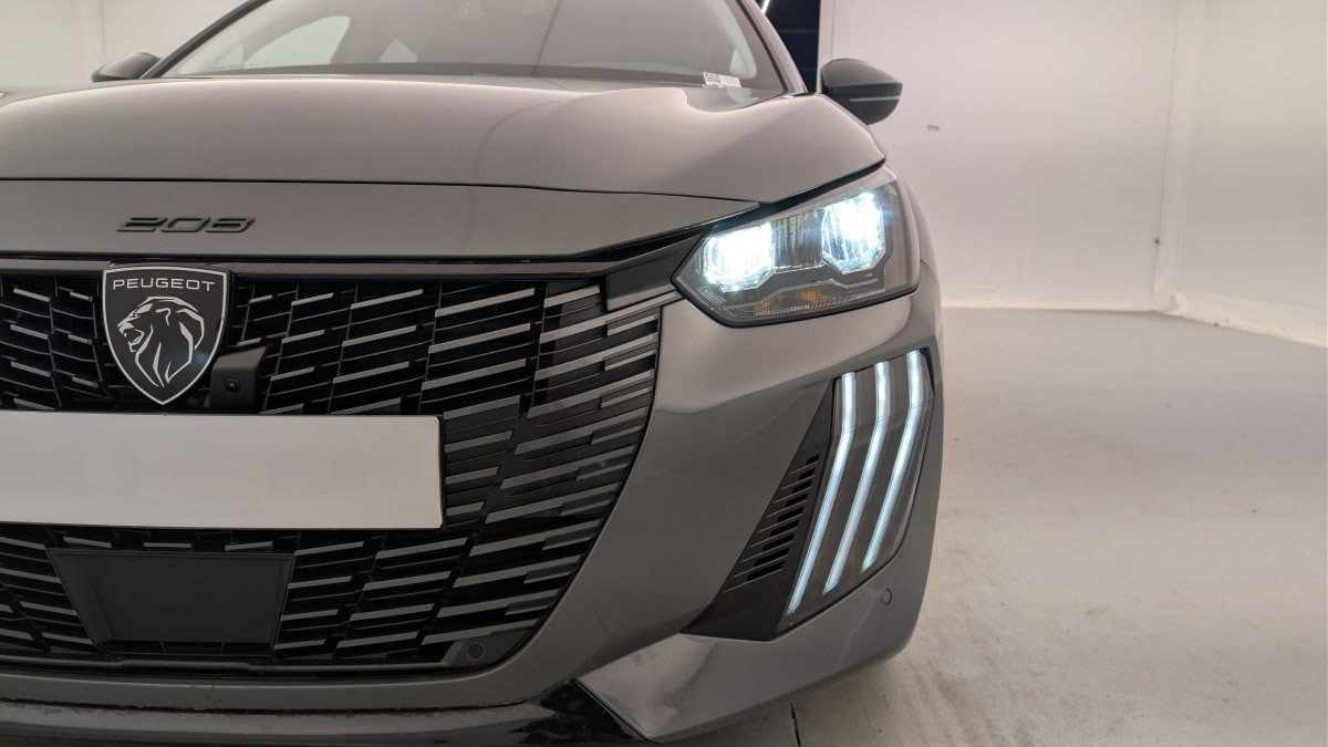 Vente en ligne Peugeot 208 PureTech 100 S S BVM6 Allure au prix de 16 240 €