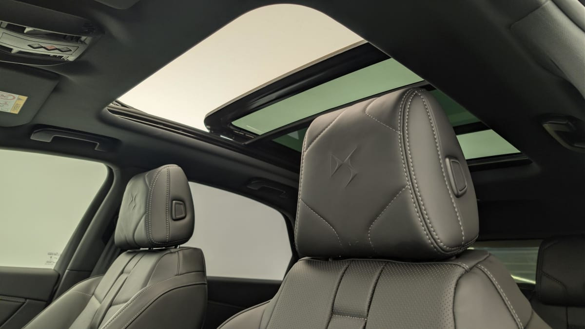 Vente en ligne Ds DS7 Crossback Hybride Rechargeable E-Tense 225 EAT8 Opera au prix de 38 810 €