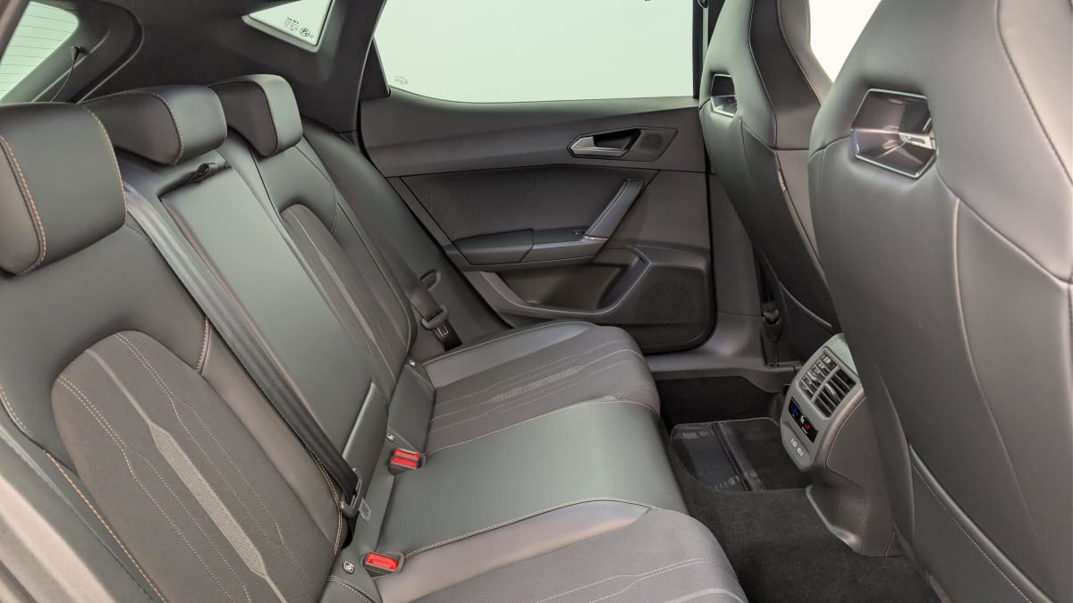 Vente en ligne Seat Leon 1.4 E-HYBRID 204 CH DSG6 V au prix de 25 420 €