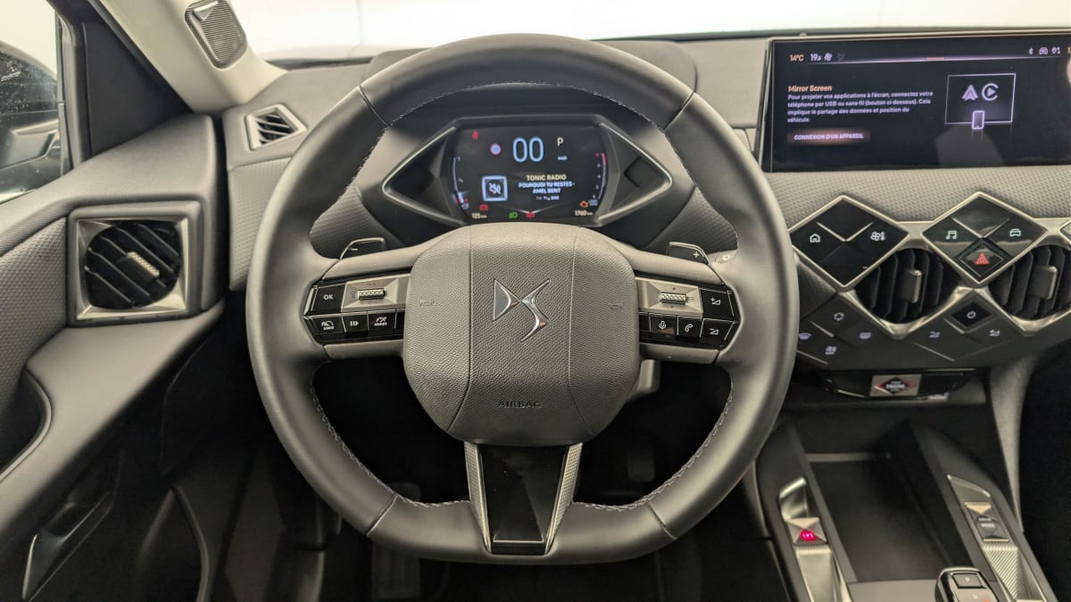 Vente en ligne Ds Ds3 Crossback PureTech 130 EAT 8 Rivoli au prix de 22 330 €