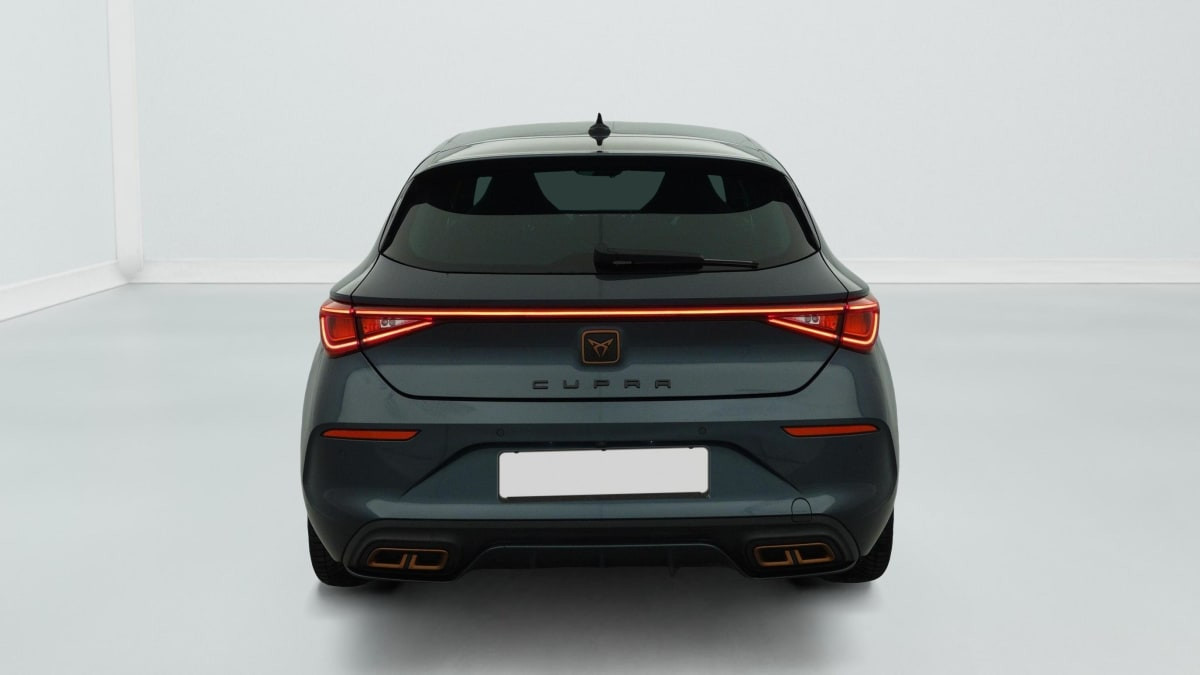 Vente en ligne Seat Leon 1.4 E-HYBRID 204 CH DSG6 V au prix de 25 420 €