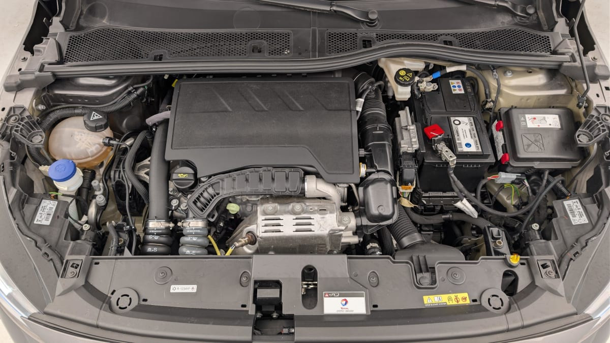 Vente en ligne Peugeot 208 PureTech 100 S S BVM6 Allure Pack au prix de 16 150 €