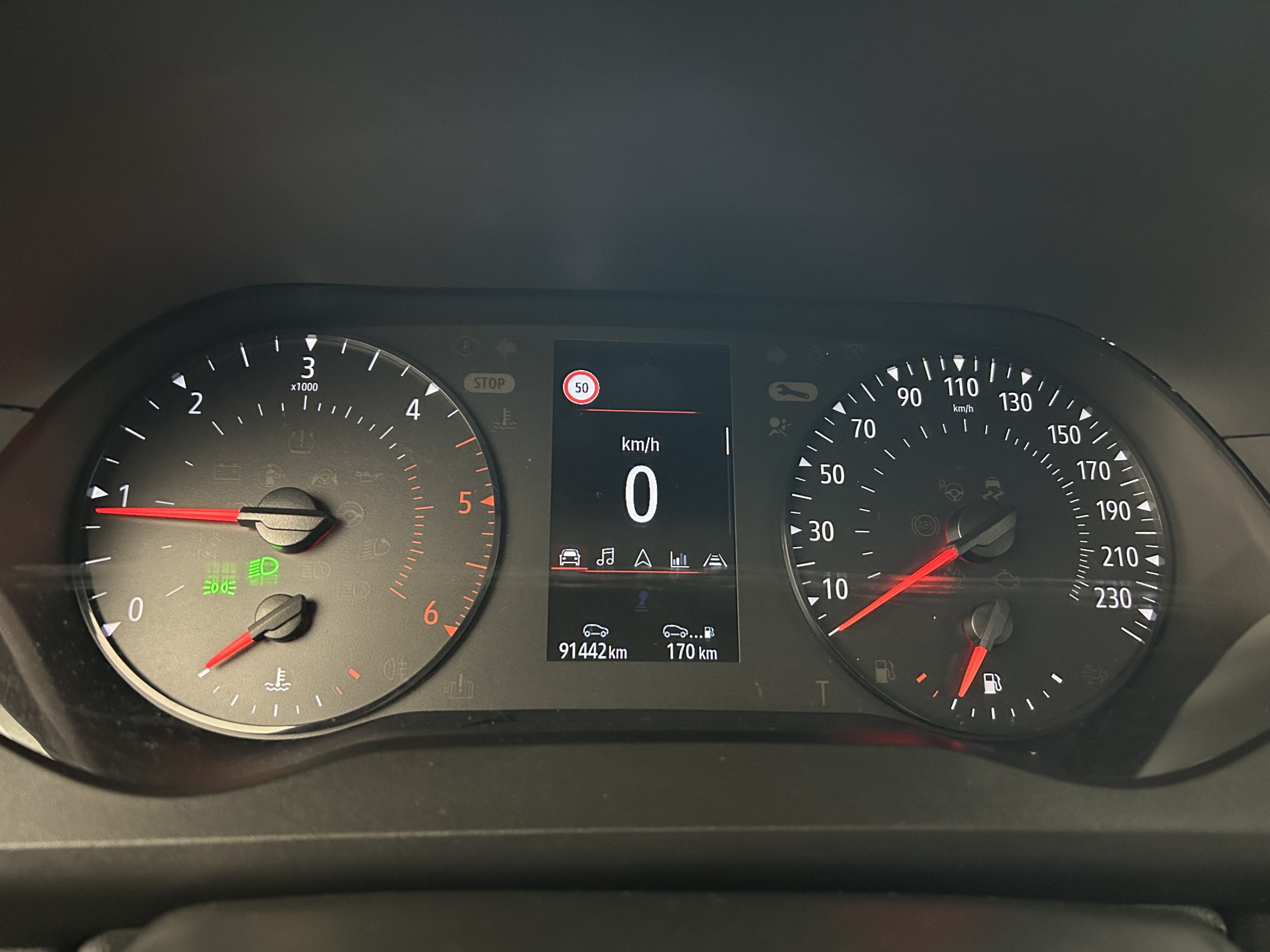 Vente en ligne Renault Kangoo 1.5 Blue dCi 115ch Techno + Roue de secours au prix de 21 980 €