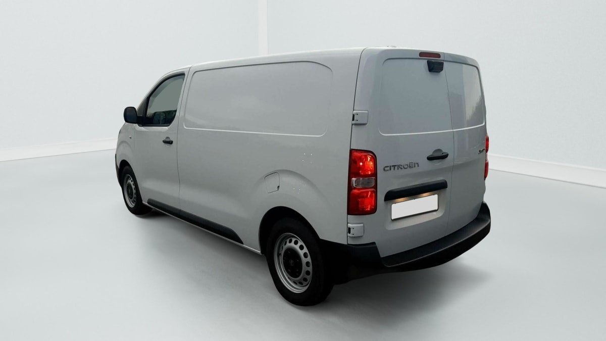 Vente en ligne Citroën Jumpy Fourgon JUMPY FGN M BLUEHDI 145 BVM6 au prix de 28 690 €