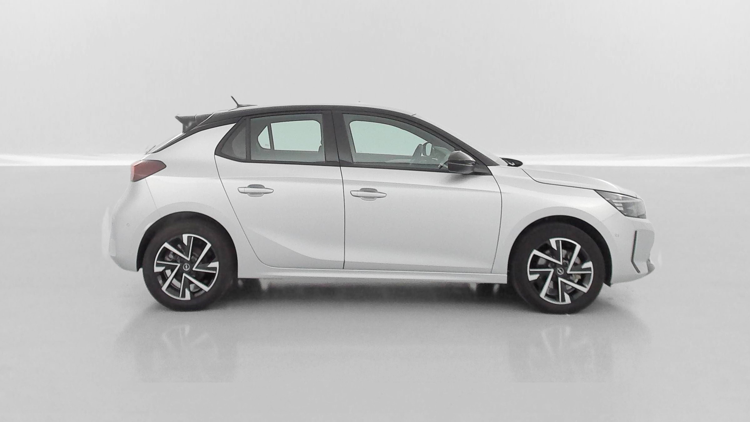 Vente en ligne Opel Corsa CORSA 1.2 Turbo 100ch GS BVA8 au prix de 19 400 €