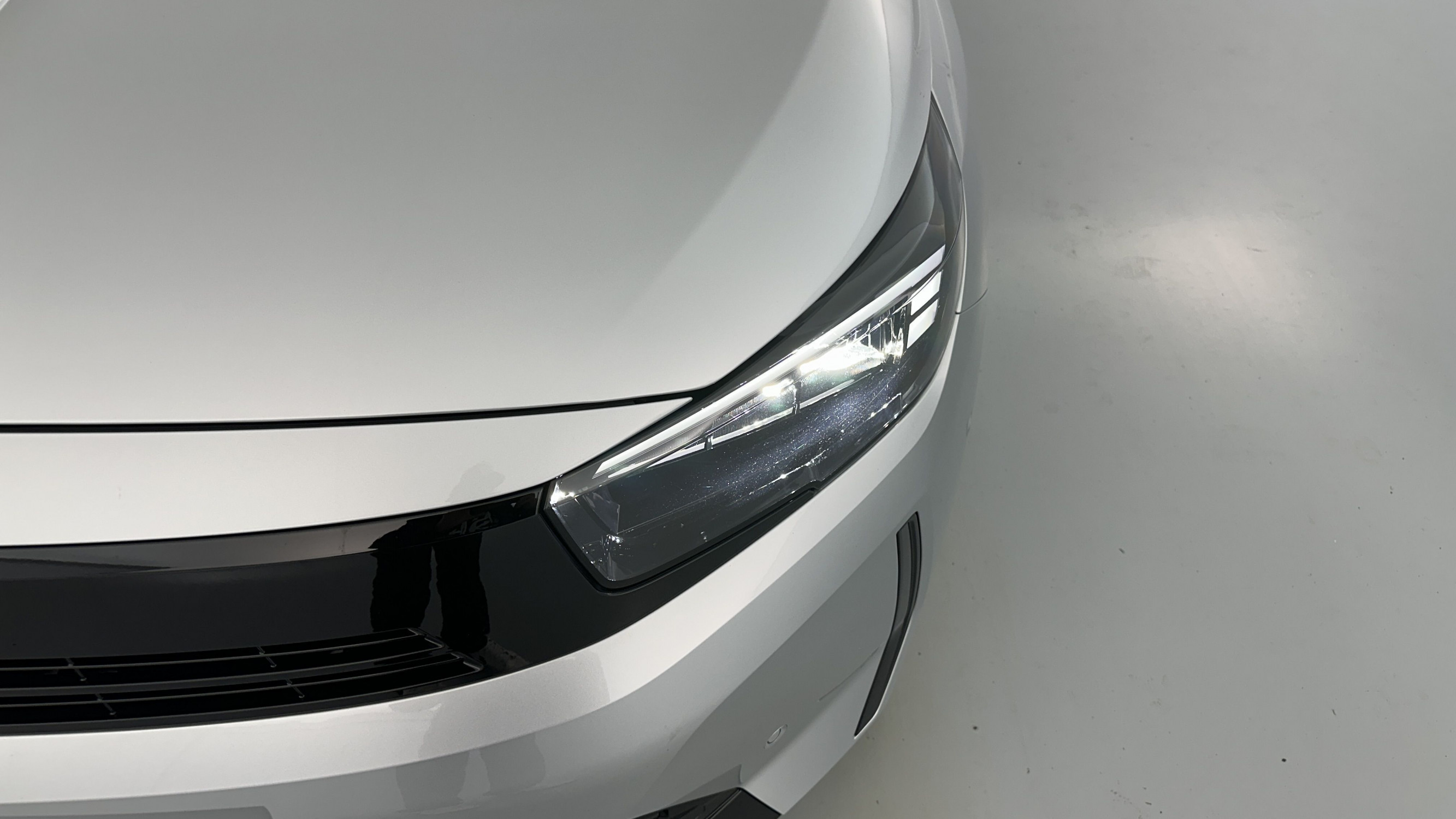 Vente en ligne Opel Corsa CORSA 1.2 Turbo 100ch GS BVA8 au prix de 19 400 €