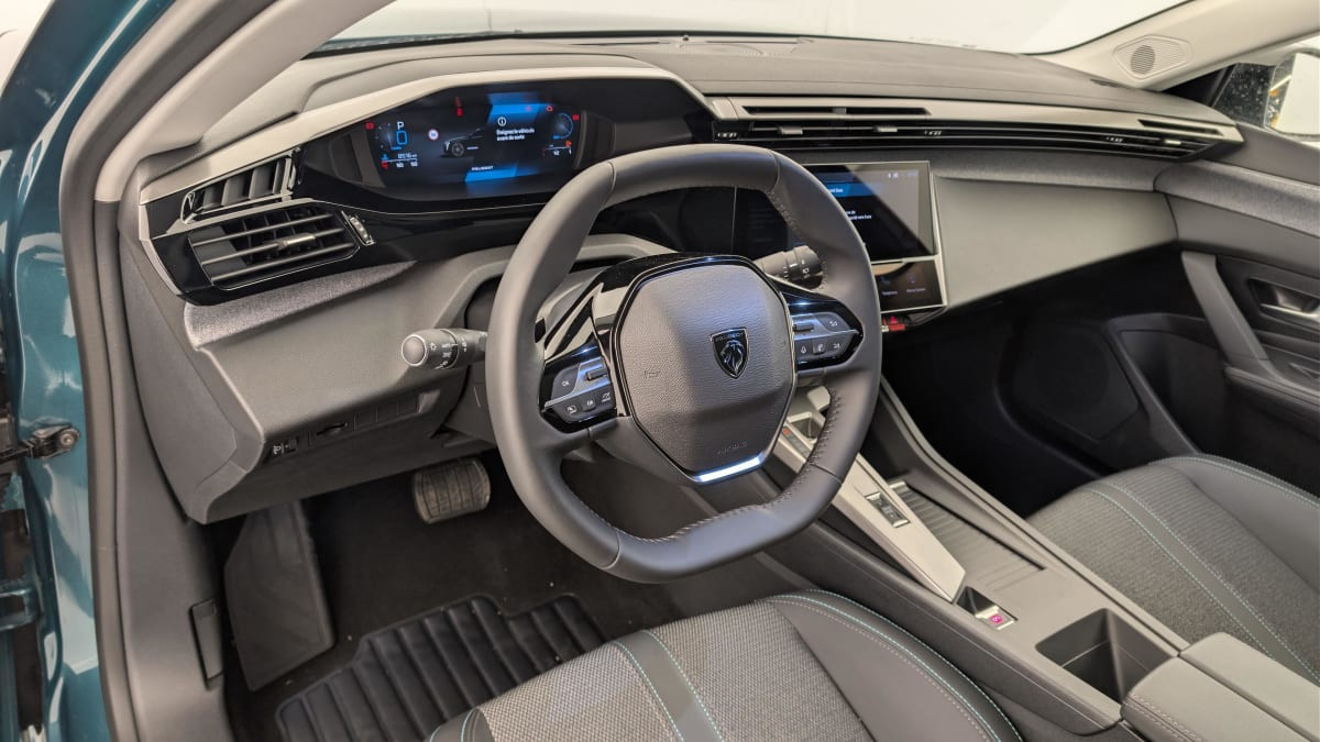 Vente en ligne Peugeot 308 SW Hybrid 145 e-DCS6 Allure au prix de 25 420 €