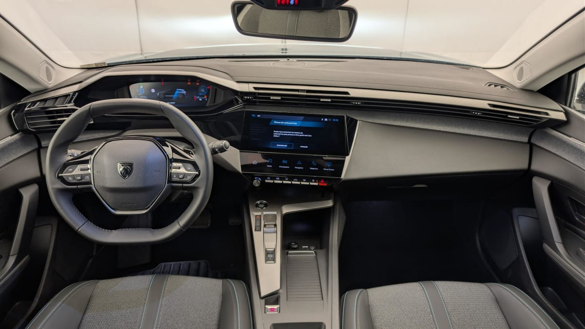 Vente en ligne Peugeot 308 SW Hybrid 145 e-DCS6 Allure au prix de 25 420 €