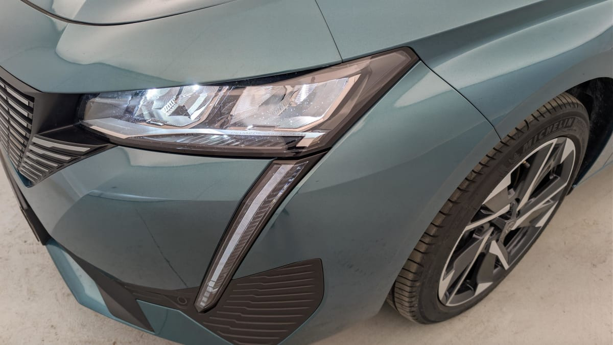 Vente en ligne Peugeot 308 SW Hybrid 145 e-DCS6 Allure au prix de 25 420 €