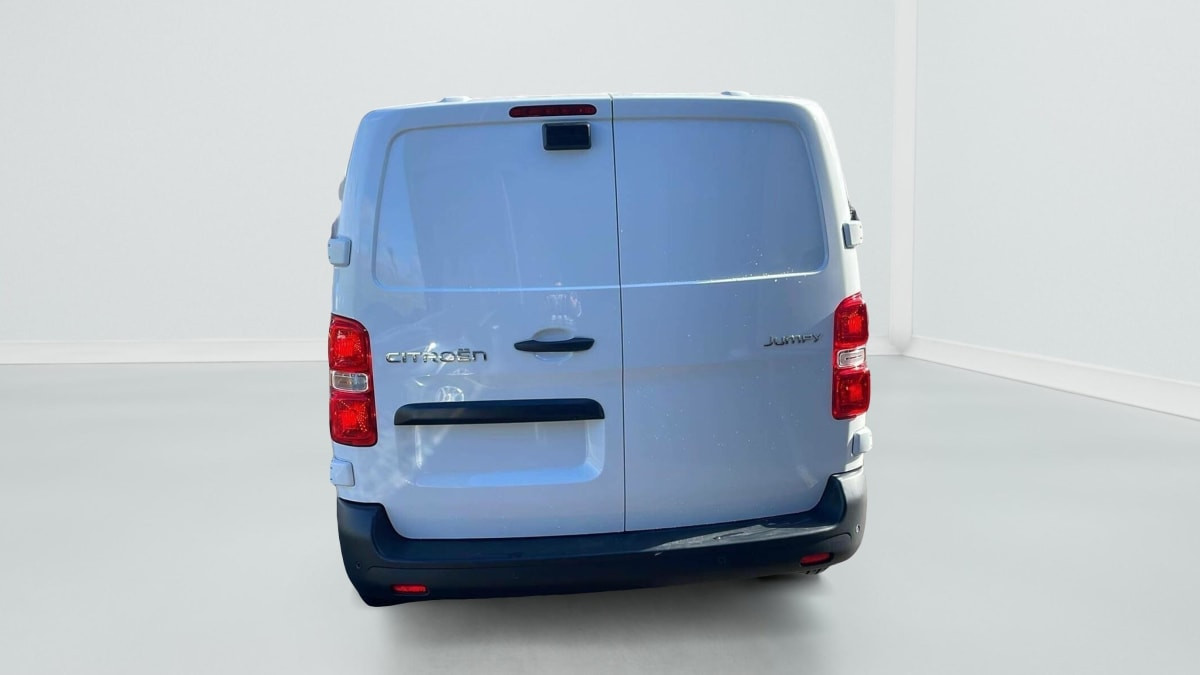 Vente en ligne Citroën Jumpy Fourgon JUMPY FGN M BLUEHDI 120 S S BVM6 au prix de 26 710 €