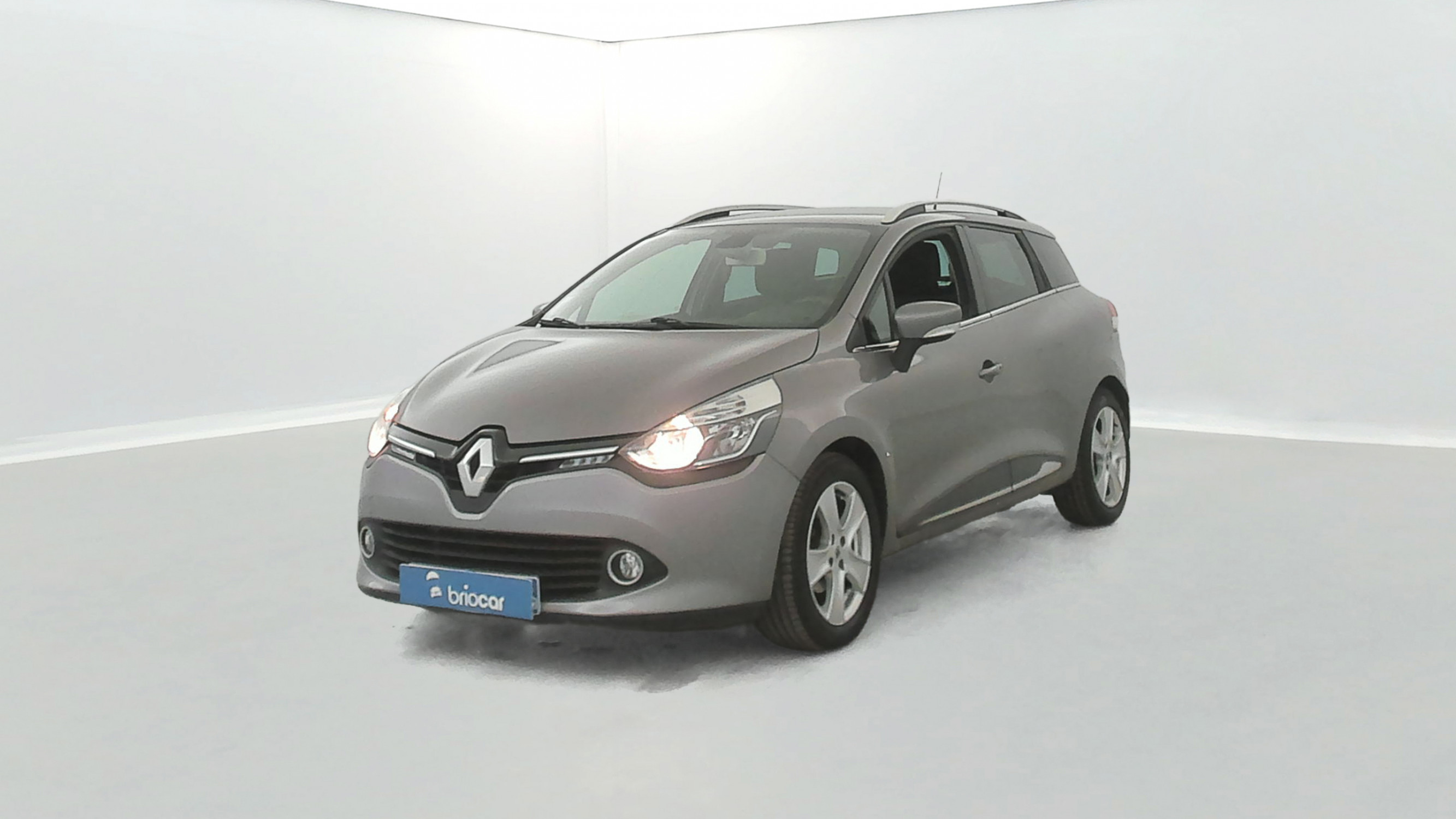 Renault Clio 4 Estate 0.9 TCe 90ch Intens + Roue de secours occasion de 2014 en vente à Rennes