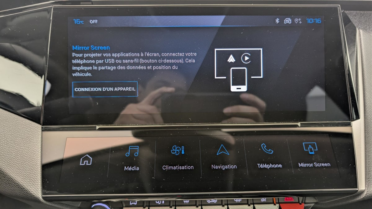 Vente en ligne Peugeot 308 SW Hybrid 145 e-DCS6 Allure au prix de 25 420 €