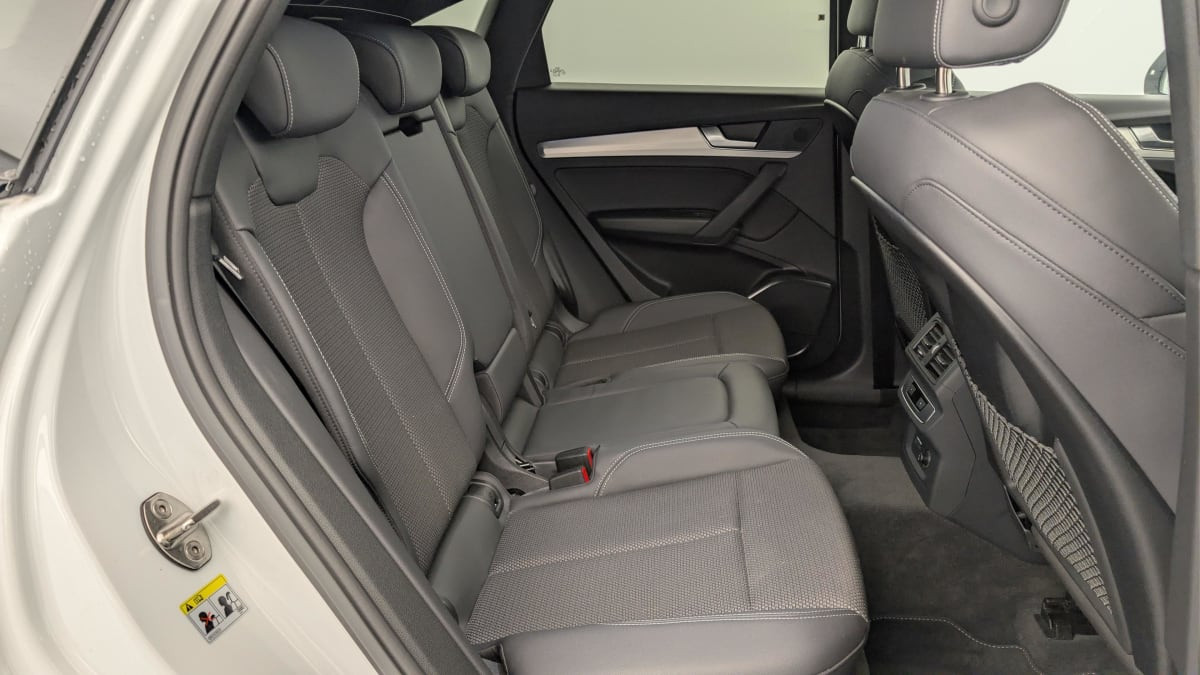 Vente en ligne Audi Q5 50 TFSIe 299 S tronic 7 Quattro S line au prix de 58 380 €